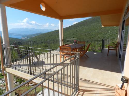 Holiday Home Glavaticici, Бигово, Черногория