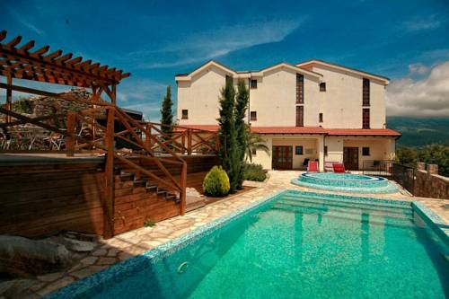 Apartment Villa California, Бигово, Черногория